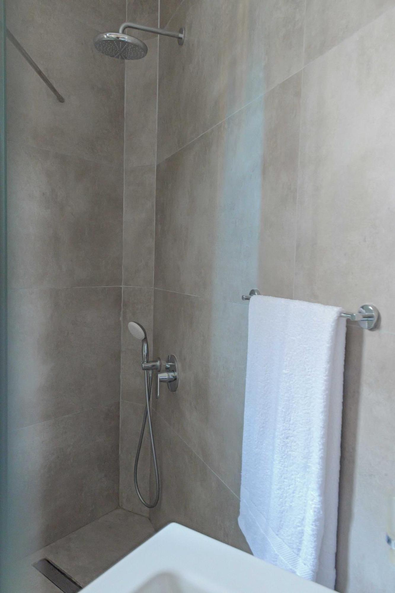 Costa Verde Suites Saranda Buitenkant foto