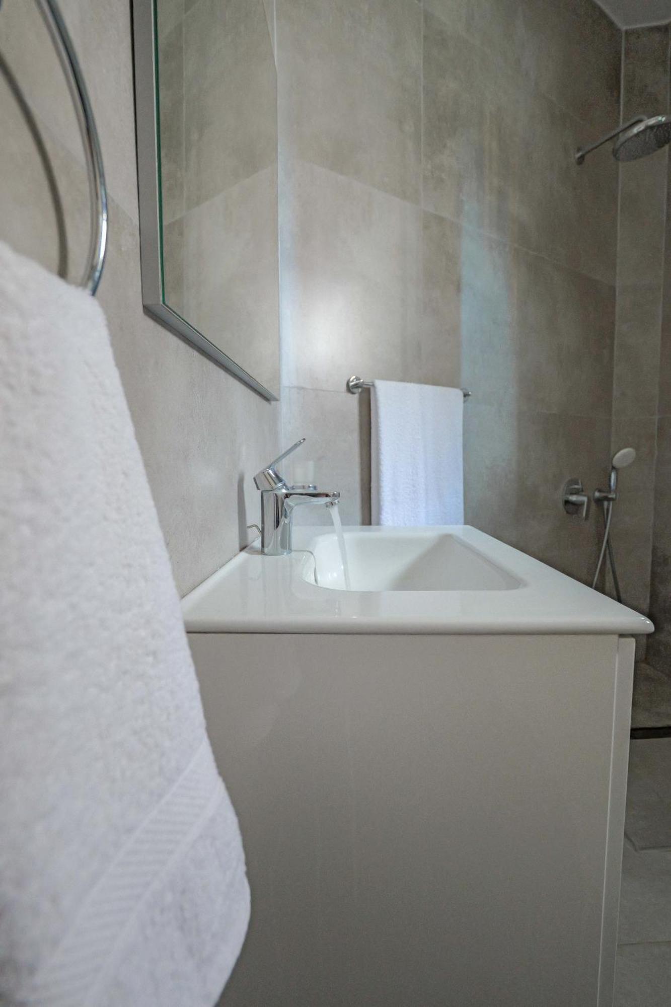 Costa Verde Suites Saranda Buitenkant foto